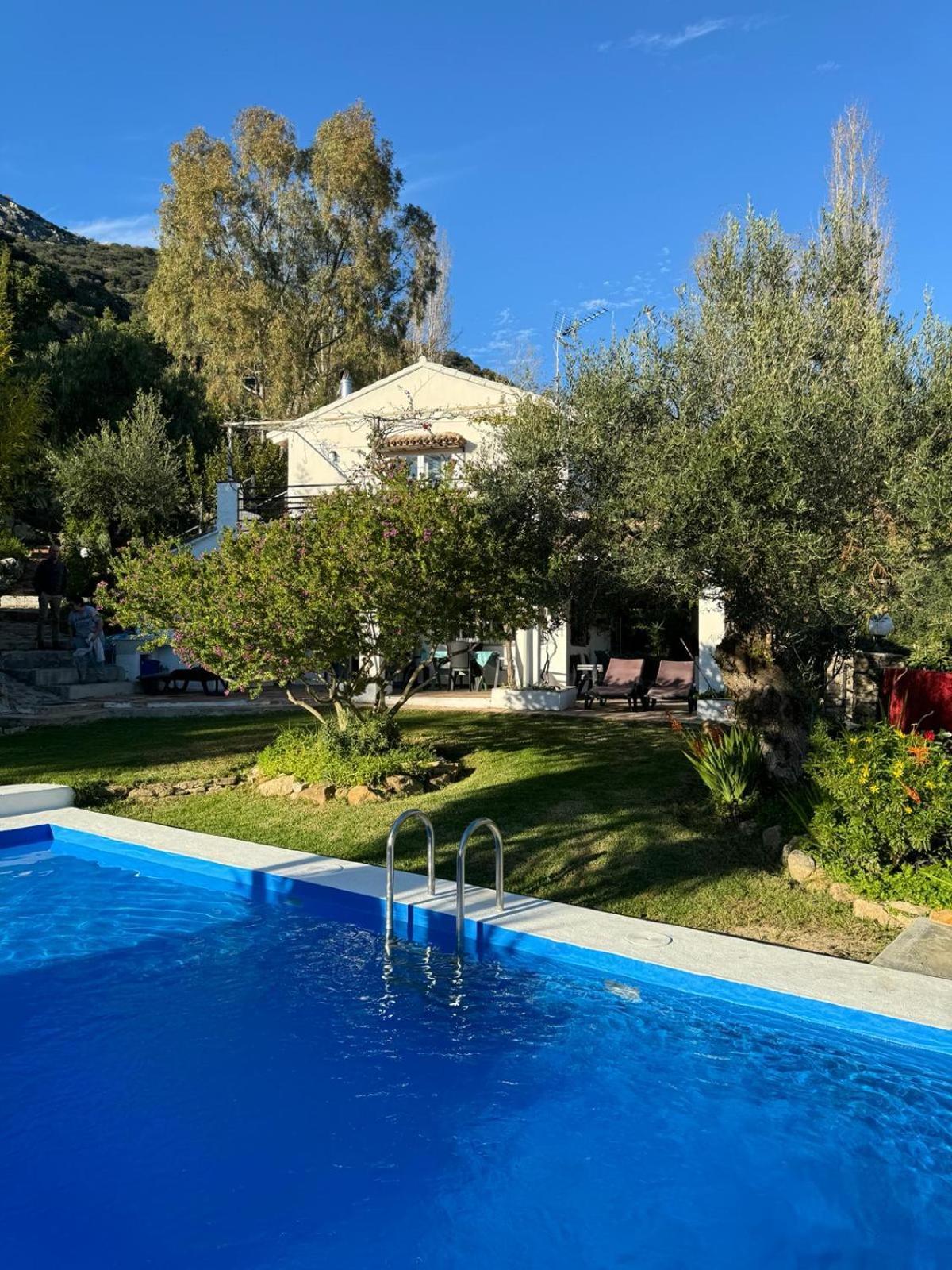 La Fontana Villa Cortes de la Frontera Luaran gambar