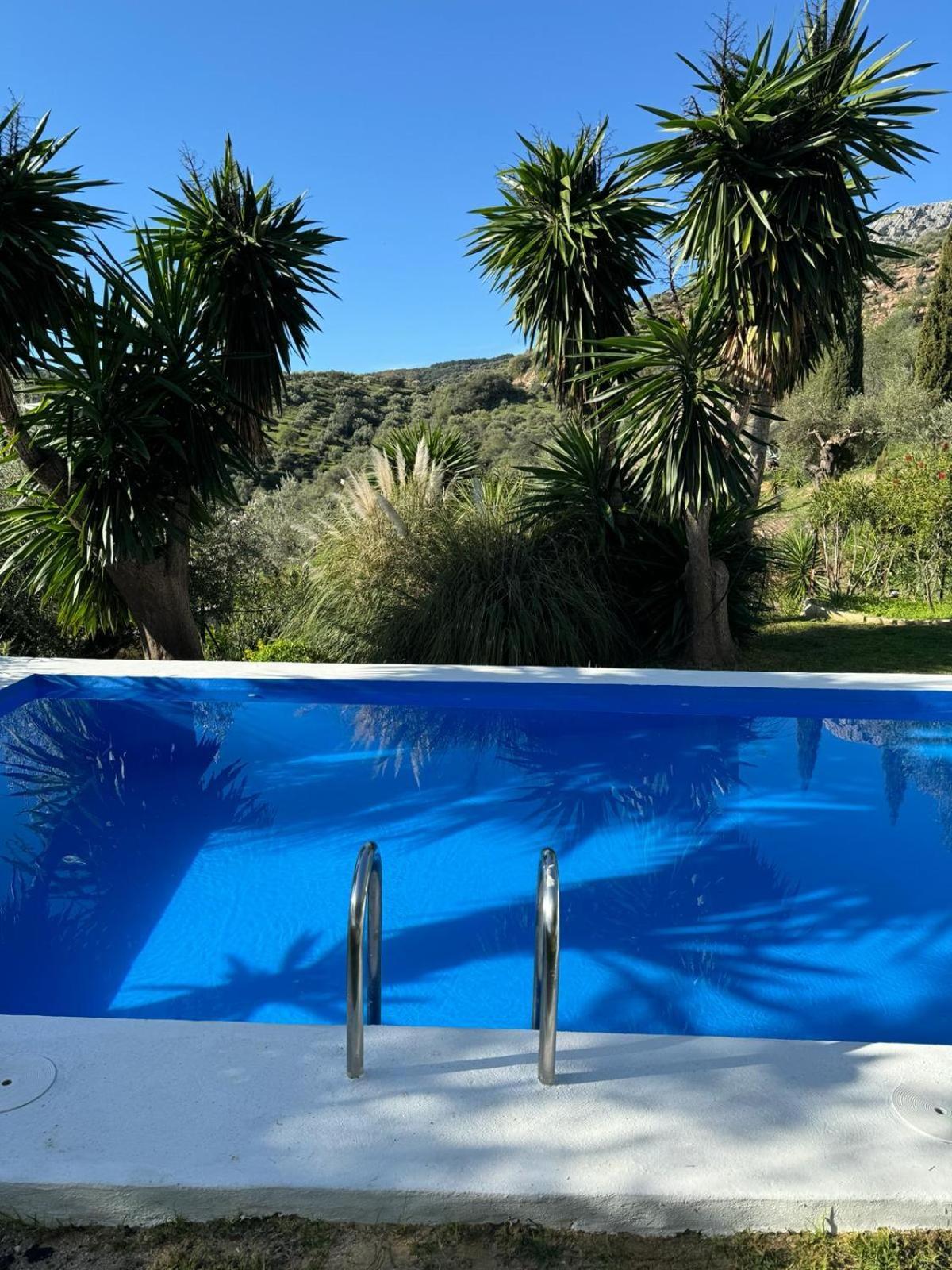 La Fontana Villa Cortes de la Frontera Luaran gambar